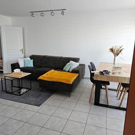 Le Cocon De Soie Superbe T3 A Vaulx En Velin Apartment Bagian luar foto